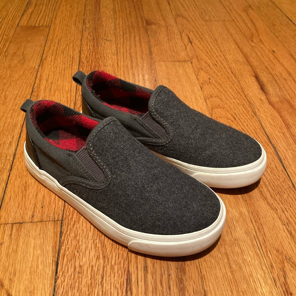 Old Navy Slide Ons